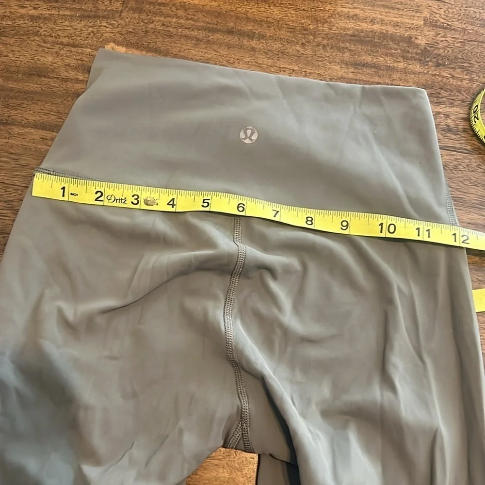 lululemon athletica sleek stylish